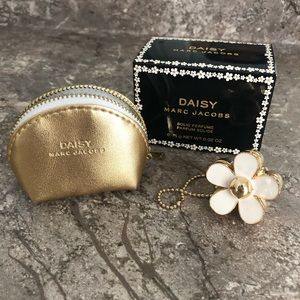 Marc Jacobs Daisy Solid Perfume (Ring/Keychain)